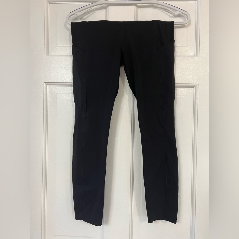 Lululemon leggings size 6. NWOT- never work. SF dog friendly home